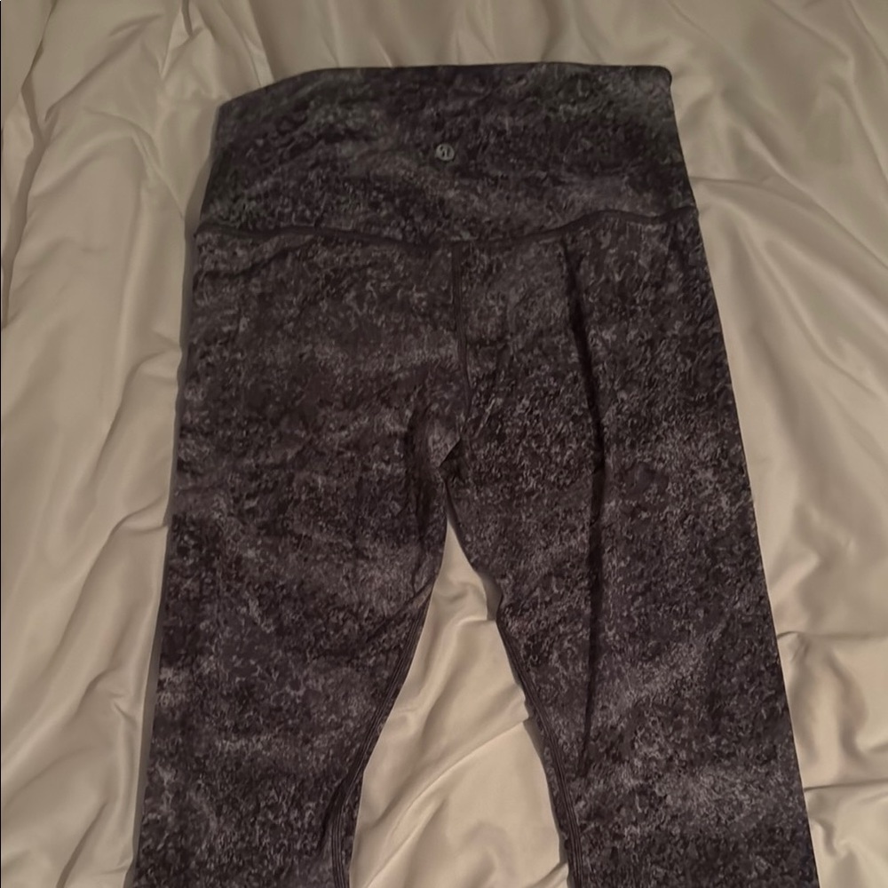Size 8 Lululemon align leggings